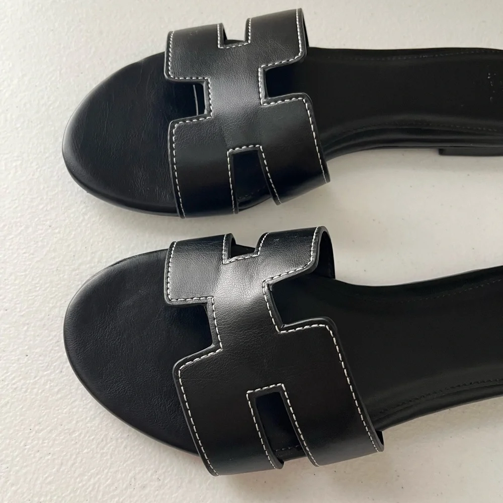 Crown & Ivy Women’s Black Slip-On Comfort Sandals | Size 8.5 | Spring | Low Heel - Picture 7 of 14